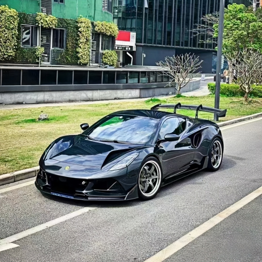 Lotus Emira 2021+ Prepreg Dry Carbon Fiber Side Skirt