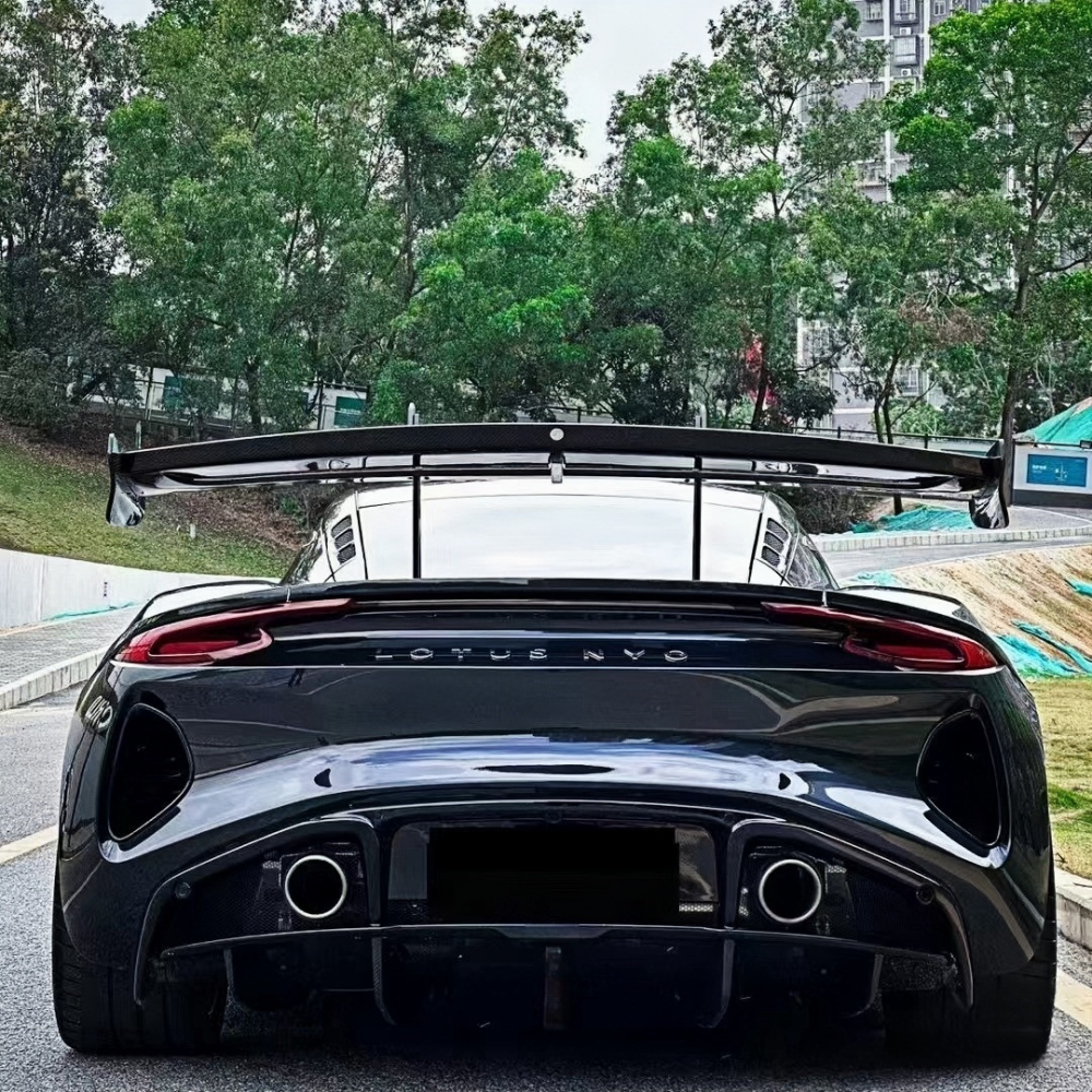 Lotus Emira 2021+ Prepreg Dry Carbon Fiber Rear Bumper Diffuser Lip