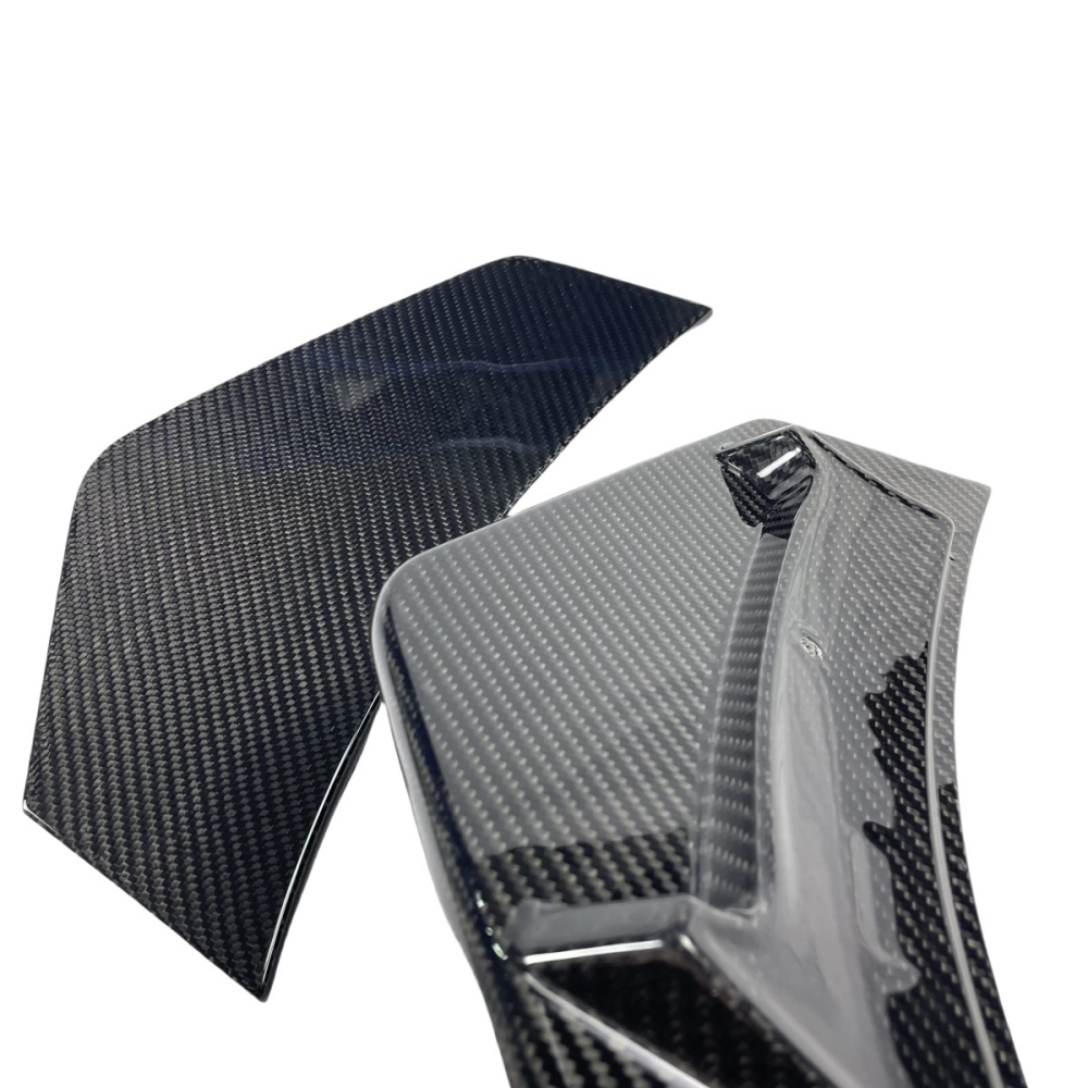 Audi R8 V10 2022+Prepreg Dry Carbon Fiber Rear Bumper Canards Splitter