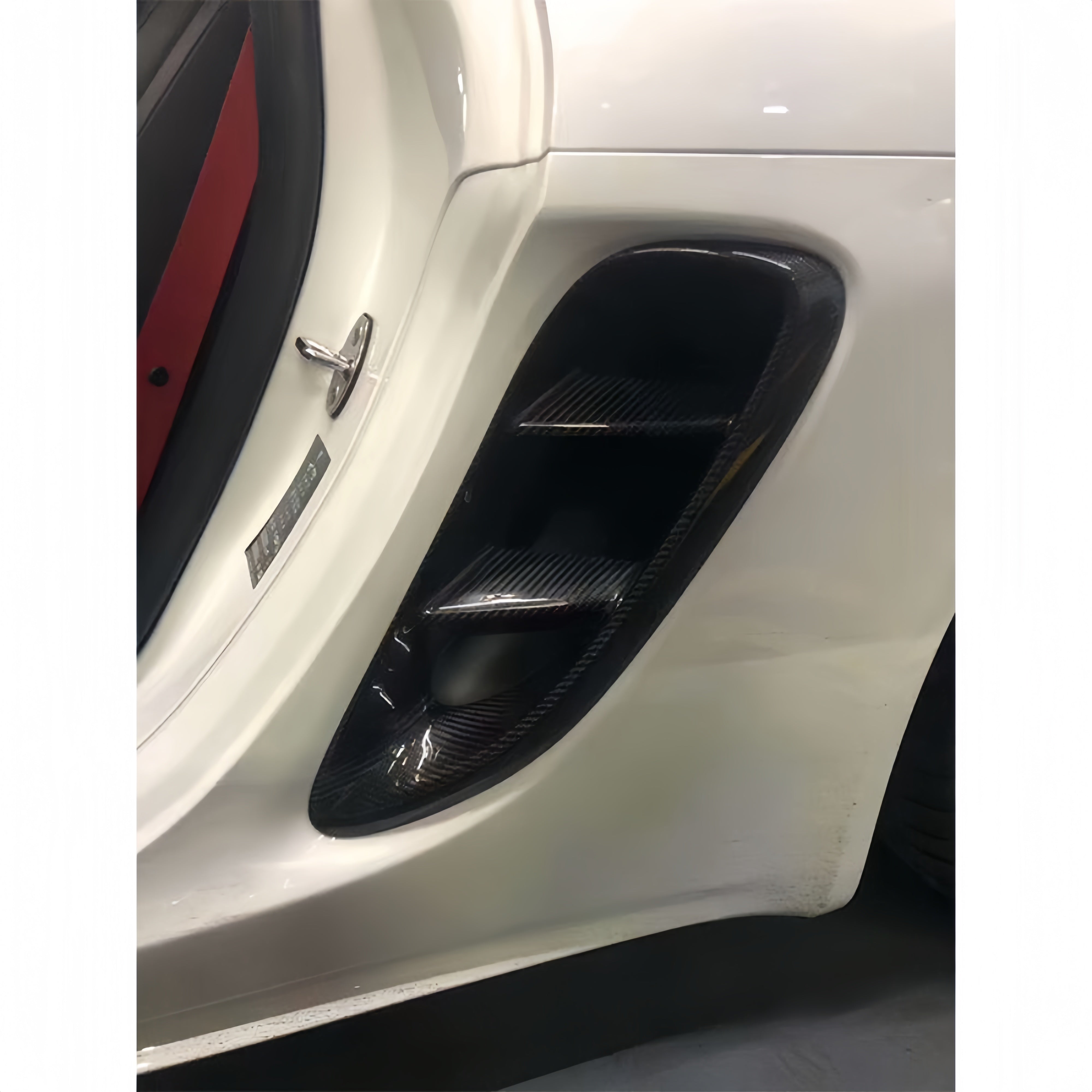 Prepreg Dry Carbon Fiber Side Intake Scoops for Porsche 718 Cayman (981/982)